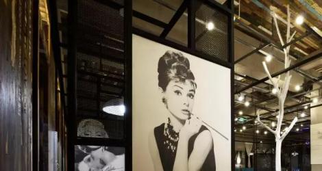 「融創(chuàng)春風十里」售樓中心，光影演繹的自然之道！